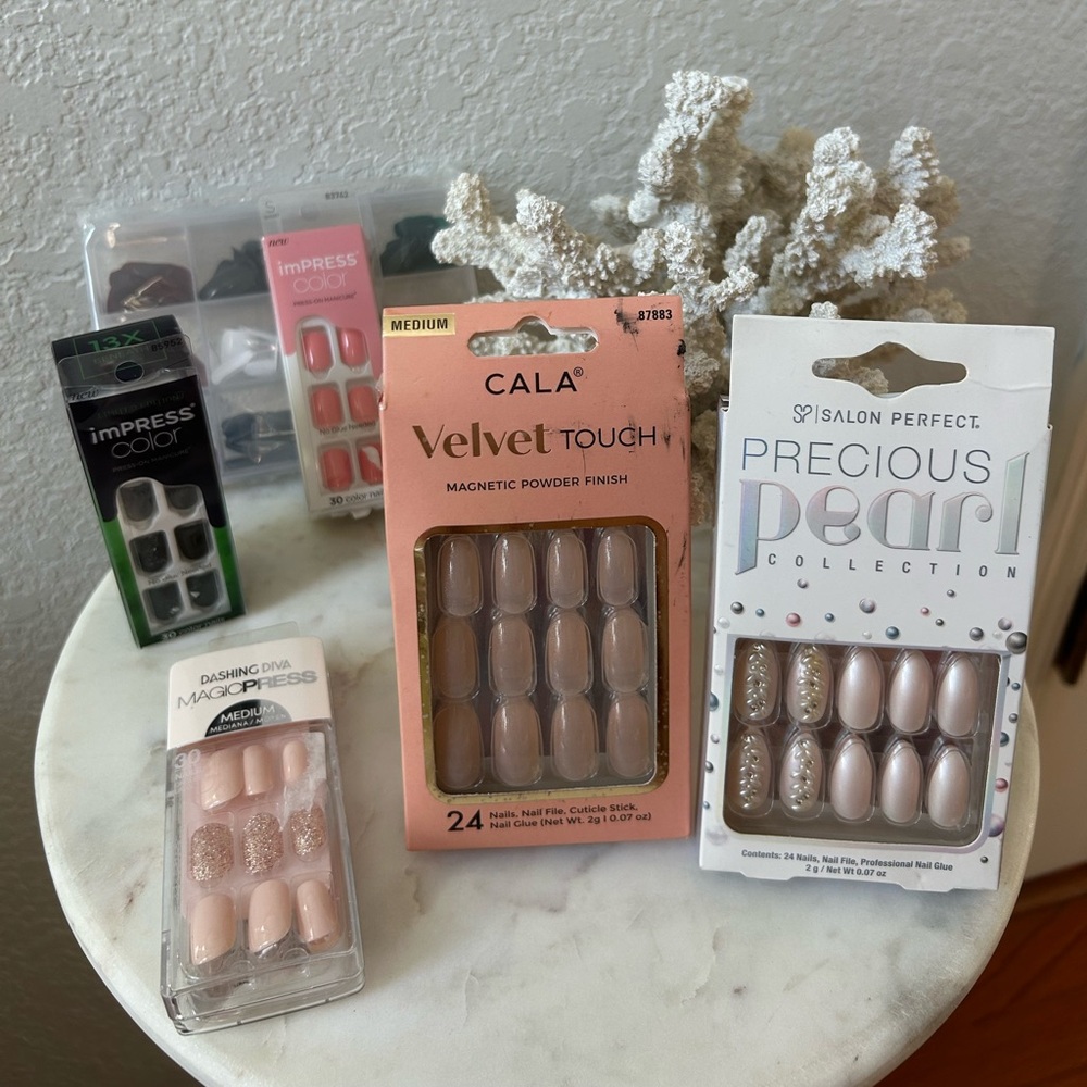 CALA Velvet Touch Magnetic Nails